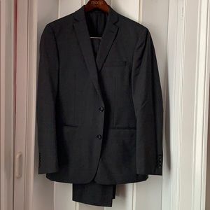 Macy’s 2-piece suit. Great condition. Size 40R